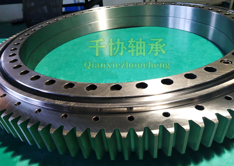 精密轉盤軸承產品運輸與安裝保養